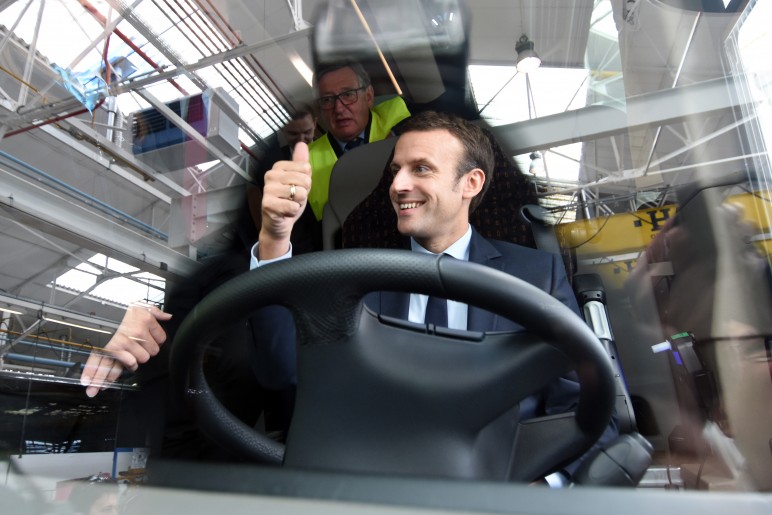 Emmanuel Macron chez Iveco Bus
